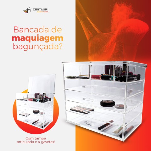 Bancada de maquiagem bagunçada